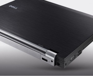 Dell Latitude E6400 合盖后侧左